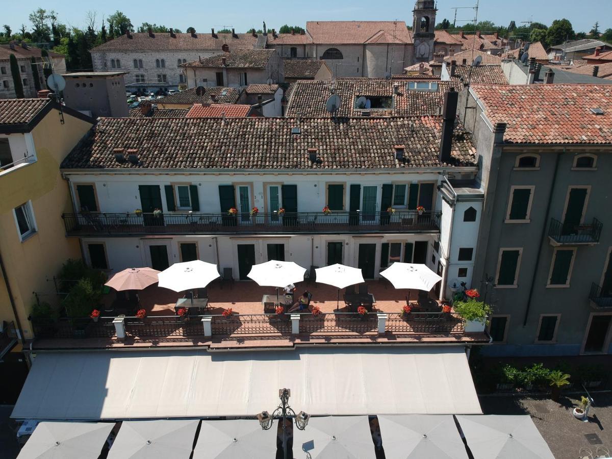 Fiori Sull'Acqua Apartments Peschiera del Garda Luaran gambar