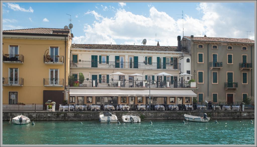 Fiori Sull'Acqua Apartments Peschiera del Garda Luaran gambar
