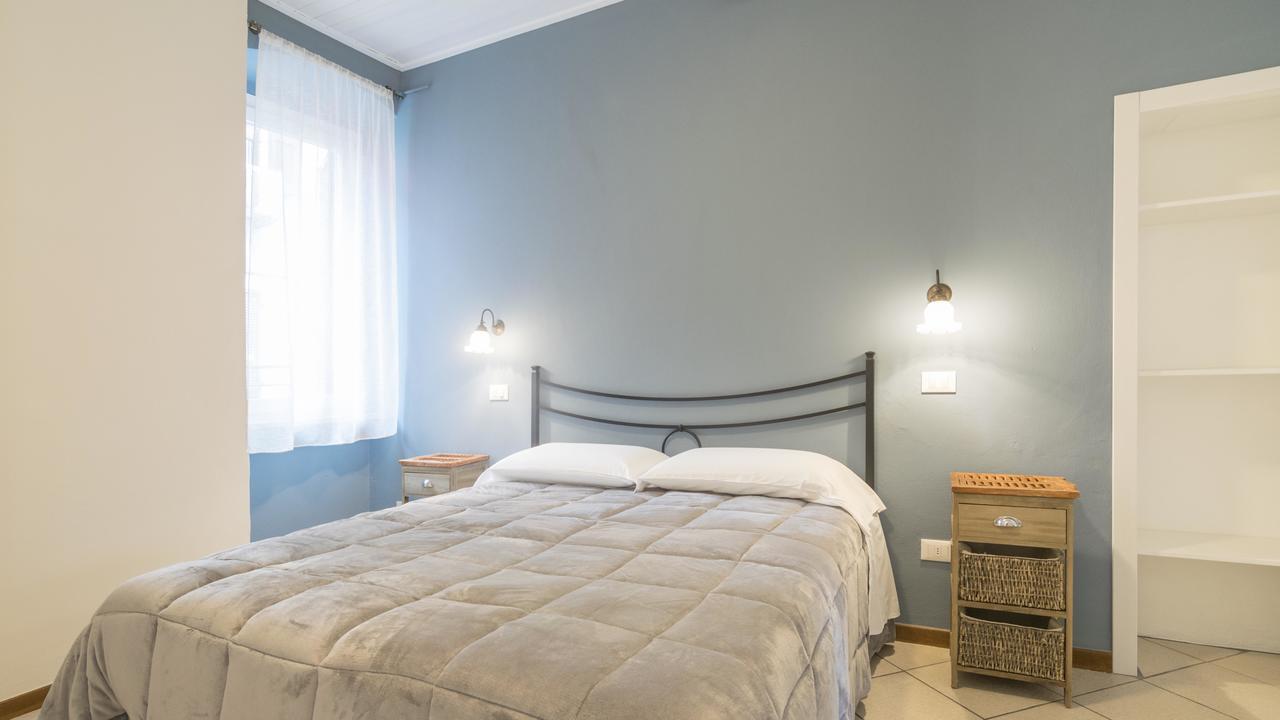 Fiori Sull'Acqua Apartments Peschiera del Garda Luaran gambar